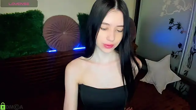 SelinLi online show from March 3, 12:11 pm