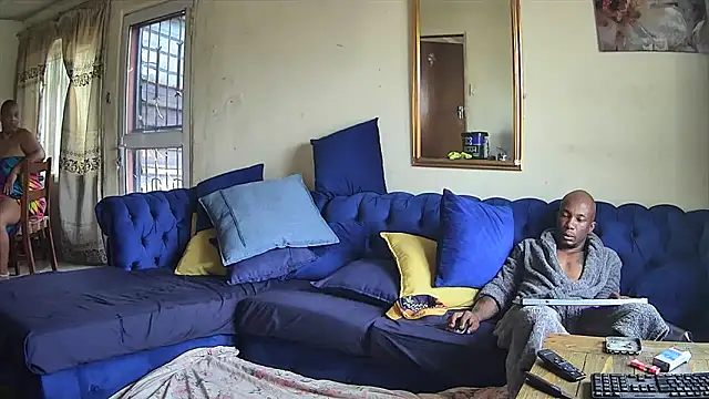 TheeBigPump online show from December 18, 8:30 am