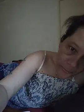 zeousseelphie online show from June 9, 11:42 am