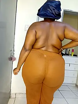 QUEEN DIVAXX online show from October 13, 4:42 pm