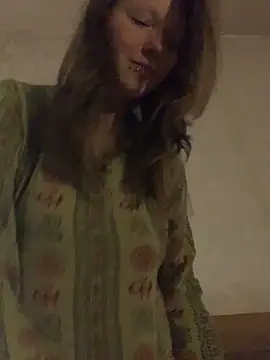 VesnaCrystal online show from December 21, 7:18 pm