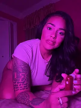 Snapshot of Sexilexiprincess chatting on October 28, 4:07 am Sexilexiprincess online show from October 28, 4:07 am