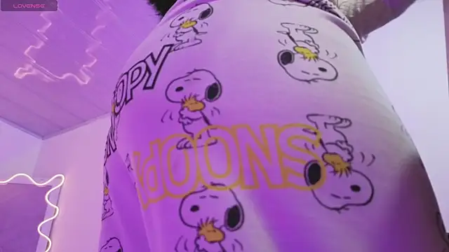 ZURY TAY online show from December 19, 11:57 am