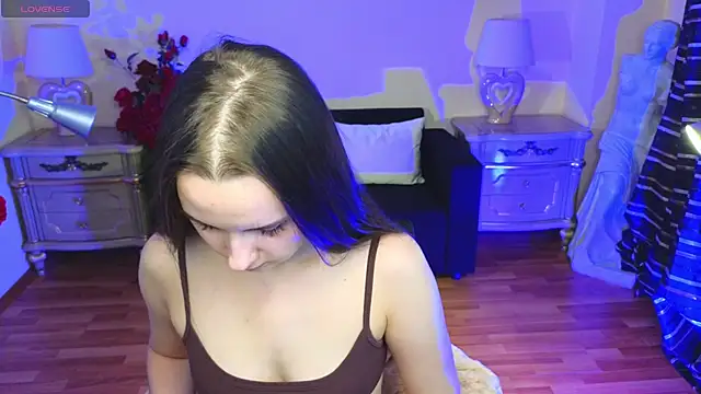 Kelly Cartier online show from October 6, 12:11 pm