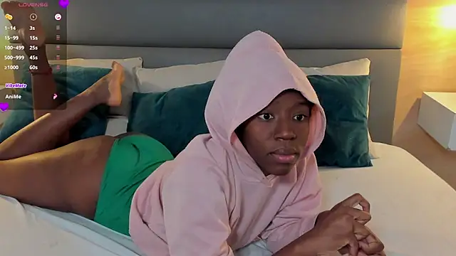  emma willliams  online show from October 21, 1:59 pm