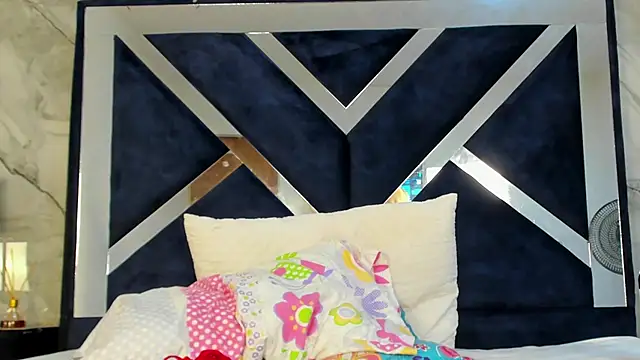 VanessaHard as online show from February 7, 8:13 pm