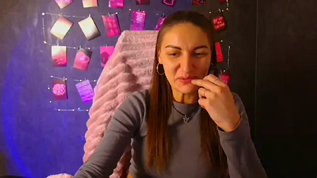 Snapshot of Aurora_Loveu chatting on October 22, 10:37 pm Aurora Loveu online show from October 22, 10:37 pm
