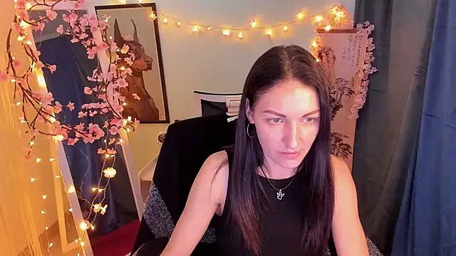 Aurora Loveu online show from February 8, 9:50 pm