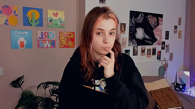 VedaSchulz online show from March 3, 7:31 pm