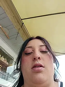 megan fox5 online show from October 23, 6:58 pm