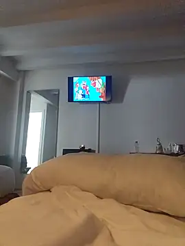 toomuchofafreak online show from November 4, 6:07 am