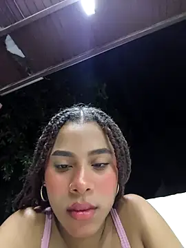 Snapshot of Mia-sensual chatting on October 4, 4:18 am Mia-sensual online show from October 4, 4:18 am