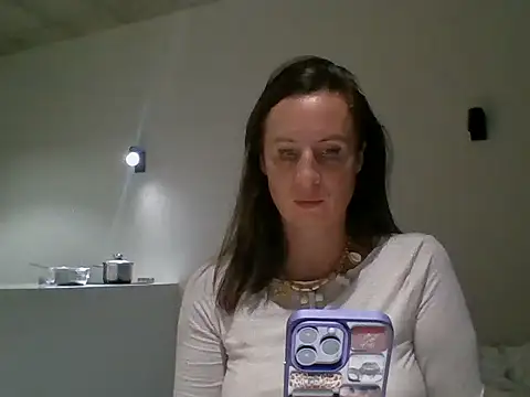 Snapshot of ALICAINWONDERLAND chatting on September 27, 6:59 pm ALICAINWONDERLAND online show from September 27, 6:59 pm