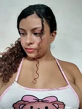 Lulupeach69 online show from October 18, 12:41 pm