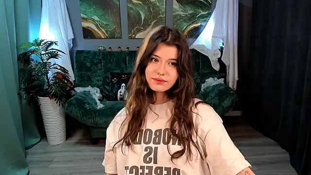 AnoraDark online show from November 5, 6:35 pm