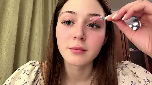 Adel strongwoman online show from February 26, 7:13 pm