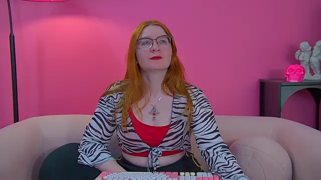 AliceAllisons online show from November 14, 6:19 pm