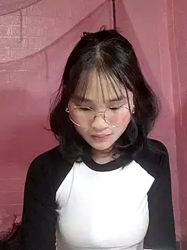 saronla 03 online show from February 6, 7:45 am