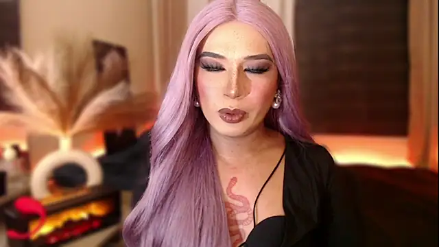 mslilly croft online show from February 20, 1:04 am