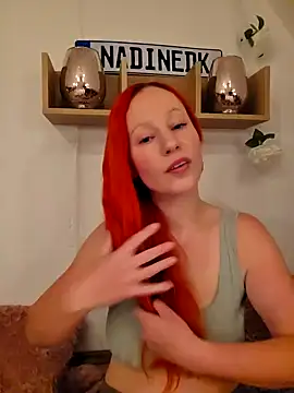 Snapshot of Nadinedk chatting on October 13, 6:05 am Nadinedk online show from October 13, 6:05 am