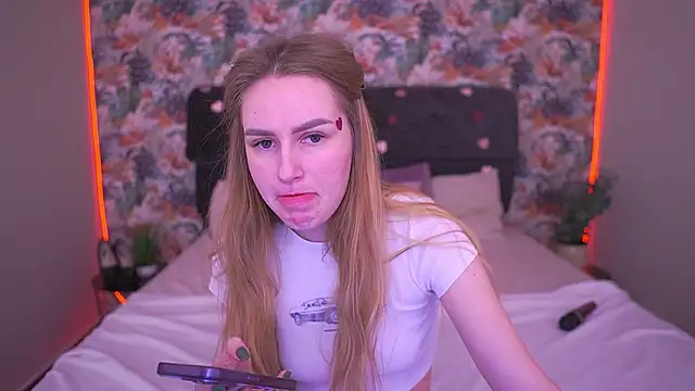 GabriellaJass online show from February 17, 10:20 pm