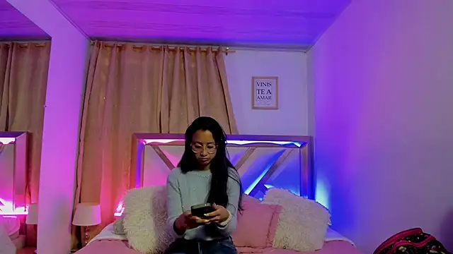 bravepetunia online show from September 23, 1:09 pm