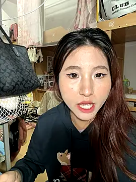 ououlovelove online show from November 22, 1:36 pm