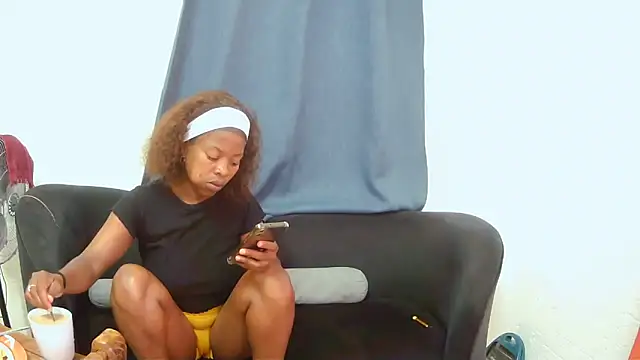 CandyNaynay online show from December 20, 11:03 am