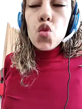 AlanaDesire online show from October 4, 7:07 pm