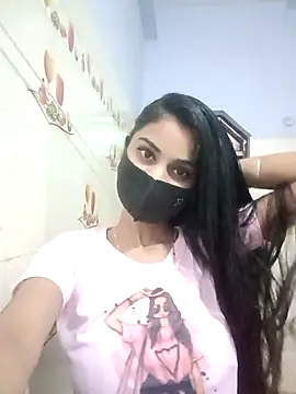 Snapshot of Hot-Soniya733 chatting on September 19, 7:46 pm Hot-Soniya733 online show from September 19, 7:46 pm