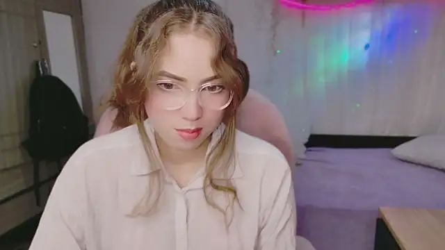 Snapshot of Natalia_novna chatting on September 8, 6:18 pm Natalia novna online show from September 8, 6:18 pm