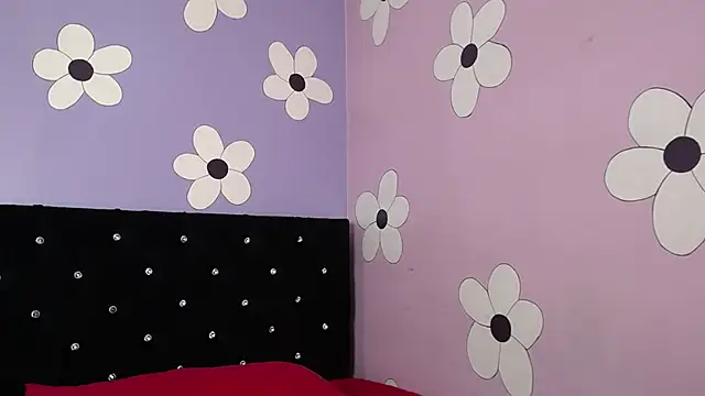 tiiny emilly online show from February 20, 8:42 pm