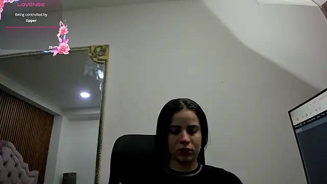 ChannelWhite  online show from March 3, 10:05 pm