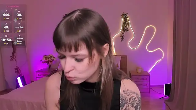 Lisa Blossom online show from March 17, 6:17 am