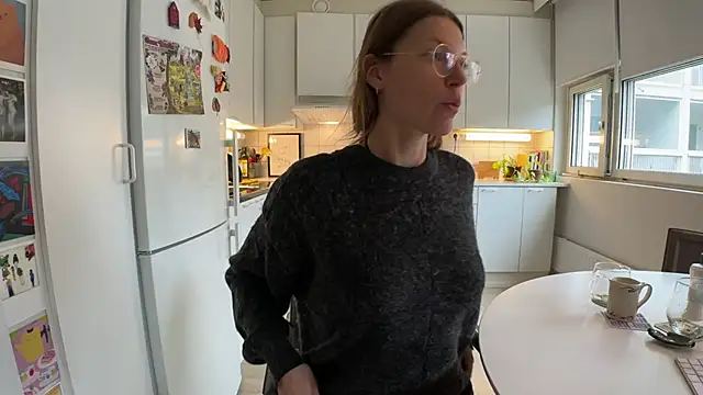 Snapshot of Scorpion_Peach chatting on September 20, 8:56 am Scorpion Peach online show from September 20, 8:56 am