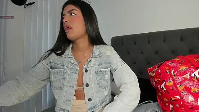 VictoriaParkeer online show from April 18, 11:13 am