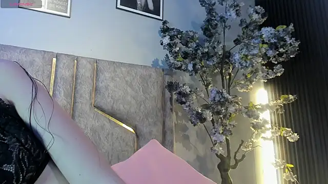 Cloedurant online show from March 25, 1:03 pm