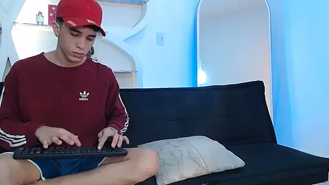 THREE GUYS HOT online show from October 23, 7:53 pm