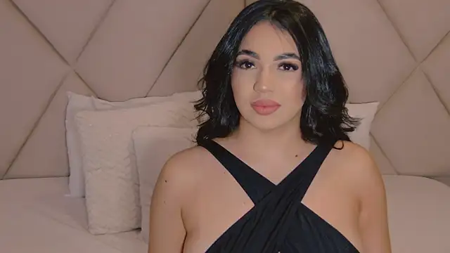 CharlotteeBrownn online show from June 2, 2:01 am
