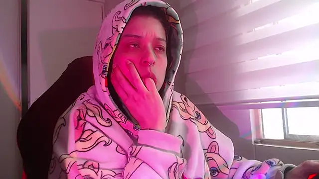 miss carmila1 online show from October 26, 10:05 pm