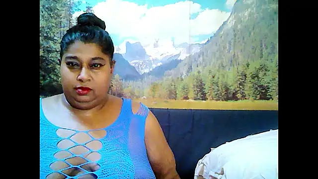 Snapshot of indianhoney694u chatting on September 19, 5:17 am indianhoney694u online show from September 19, 5:17 am