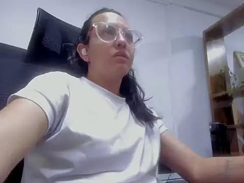 dalila macherano1 online show from November 12, 7:45 pm