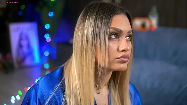 KayaAzur online show from October 28, 5:46 am