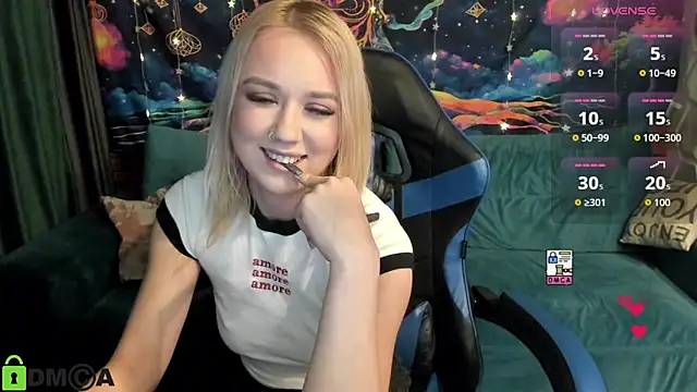 CrystalGirl99 online show from February 25, 8:35 am