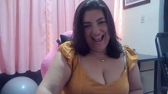 lina maria99 online show from June 20, 7:39 pm