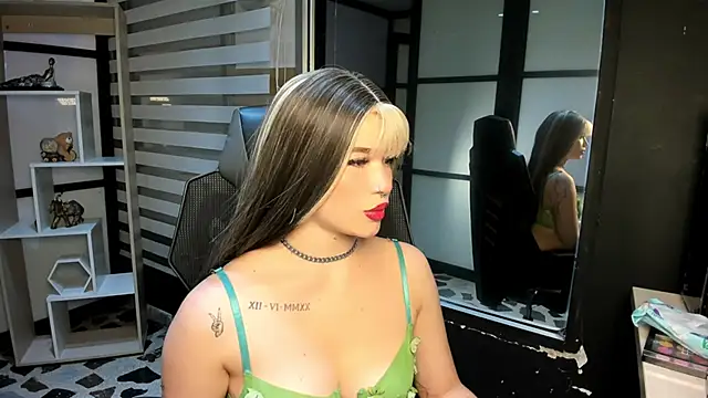 AphroditeSweet online show from November 14, 9:37 pm