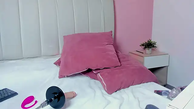 elisabethflores online show from November 19, 10:10 pm