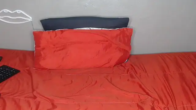 Lunalee online show from September 22, 4:49 pm