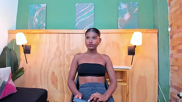 halleylorens online show from February 4, 7:17 pm