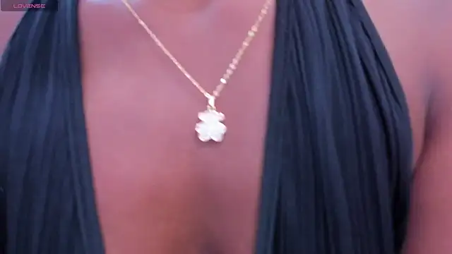 halleylorens online show from March 4, 7:31 pm